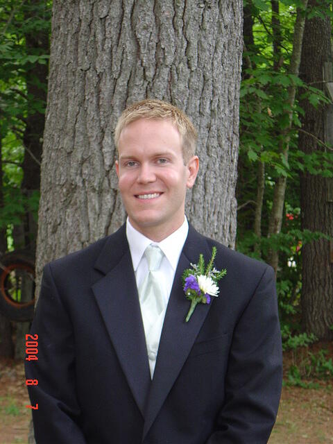 Groom 001