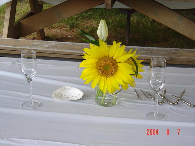 head table 002