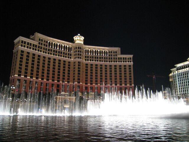 Bellagio Fountain Show IV