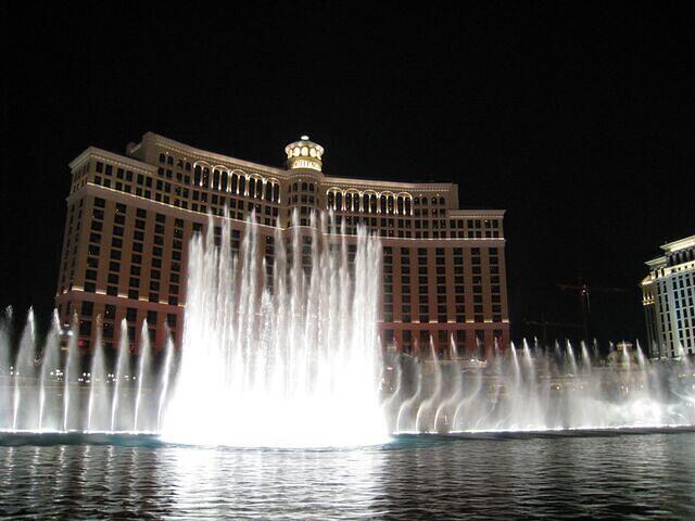 Bellagio Fountain Show VI