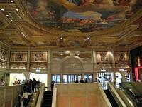 Venetian Large 